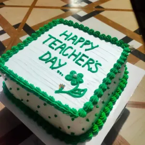Green Guruji Cake