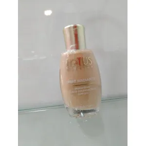 Lotus Pure Radiance Foundation 30ml