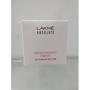 Lakme Absolute perfect radiance compact