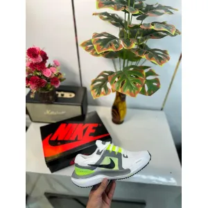 Nike - Vomero 16