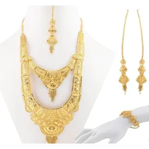 Fashionable Golden Base Metal Women Jewellery Set (P-3731745)