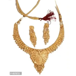 NECKLACE.This