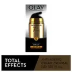 OLAY
Total Effects 7-In-1 - Anti-Ageing Skin Cream Moisturizer, Normal SPF15