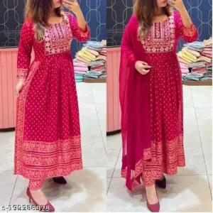 Aaishani kurti