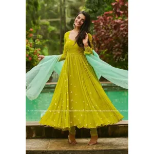 Trending yellow dress 