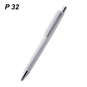 P32 - Triangle White