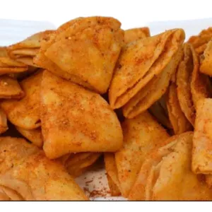 મસાલા ત્રિકોણ પુરી (Masala  puri)