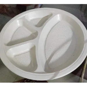 Disposable plates (apporx. pack of 25)