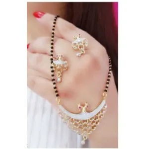 STOCCER Alloy Jewel Set

Mangalsutra & Earring Set

For Women, Girls

Gold-plated Plated

