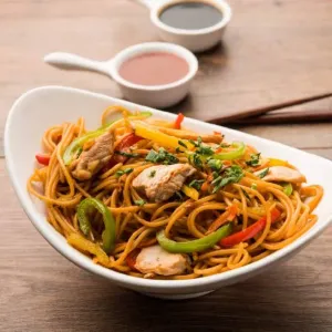 Chicken Hakka Noodles 