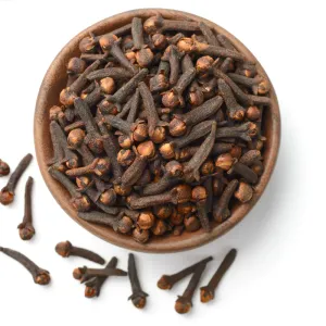 laung (clove)