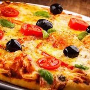 VEG DELIGHT PIZZA @ RAVI BAKERY