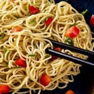 CHICKEN SOFT NOODLES ( LESS SPICY) @ RAVI BAKERY