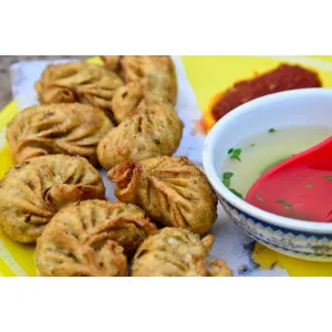 Chicken fried momos 