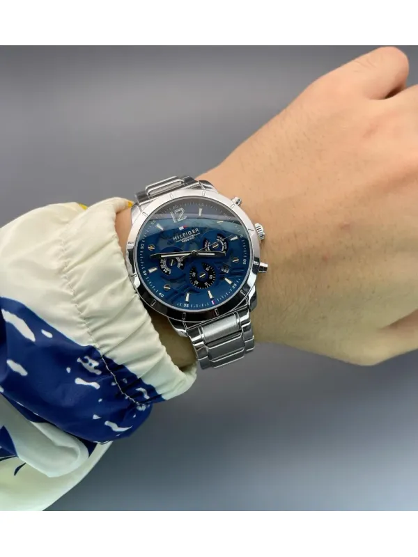 TOMMY HILFIGER Luca model