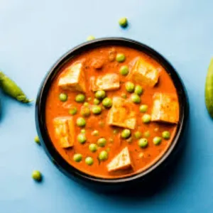 Matar paneer half plet with salad hari mirchi