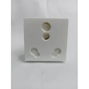 6&25A RAISED SOCKET 2M (WH) WITH SAFETY SHUTTER Fybros | Four-X (FX2134WH) 