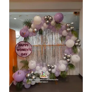 Women's day raund ring decortion