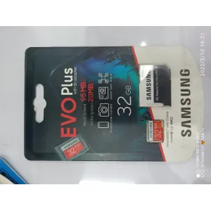 SAMSUNG 32GB