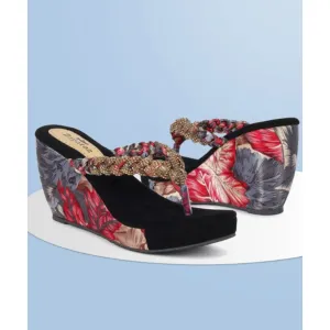 LADIES FOOTWEAR 