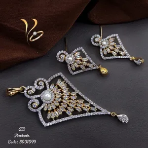 Ui09m03y2022 Pendant