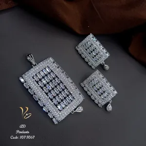 Ui09m03y2022 Pendant