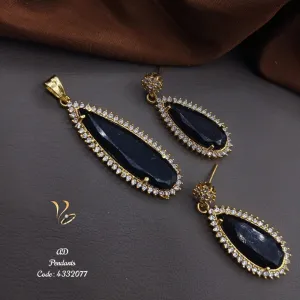 Ui09m03y2022 Pendant