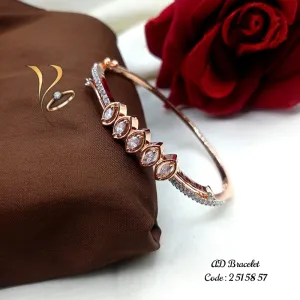 Ui01m04y2022 AD Bracelet