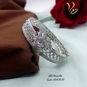 Ui01m04y2022 AD Bracelet