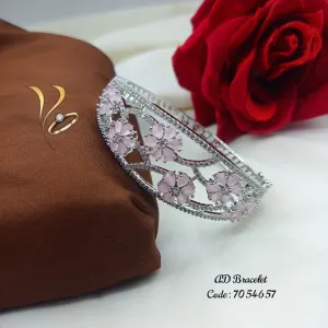 Ui01m04y2022 AD Bracelet