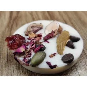 Dryfruit Rose Pizza 