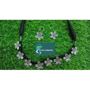 Necklace with Earings set