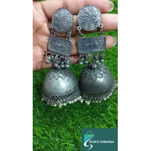 Black polish jhumka with pearl
