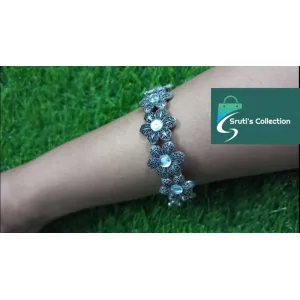 Flower shape oxidised bangel