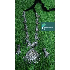 Black Polish Kundan Long Necklace