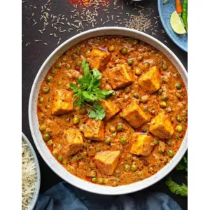 6. Matar Paneer