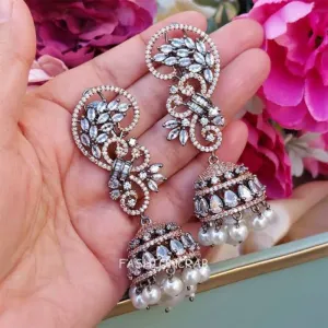 Jewelleries & Accessories 