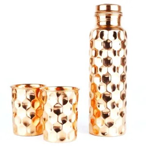 Diamond Design Pure Copper Jointless Leakproof Water 1Ltr Bottle with Set of 2 Glass Gift Set