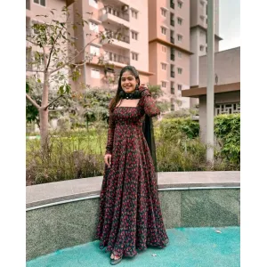 Heavy georgette Duppta with fancy work kurti